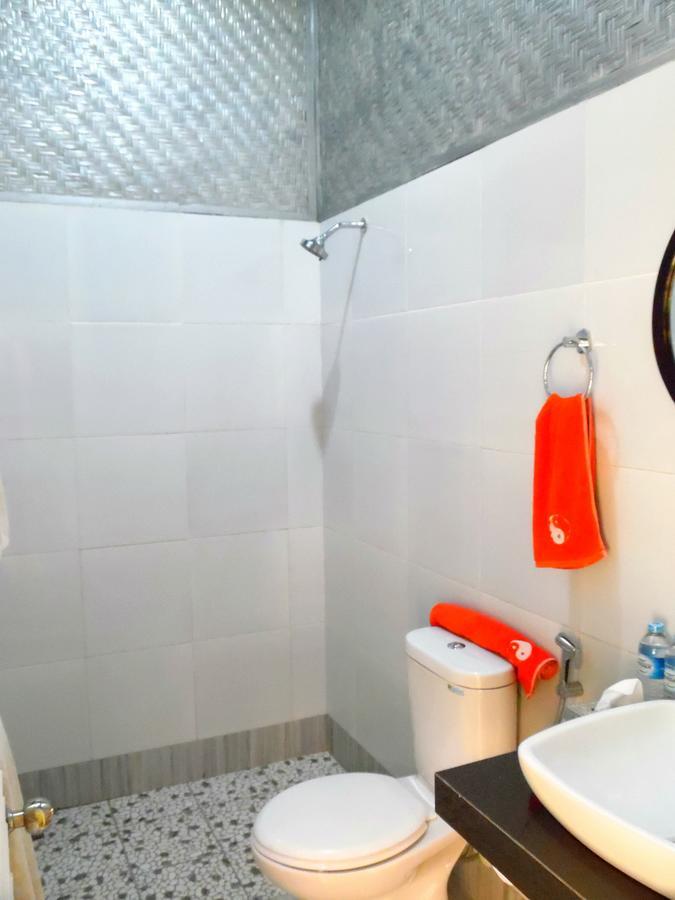 Hotel Lazy Monkey Senggigi Pokoj fotografie